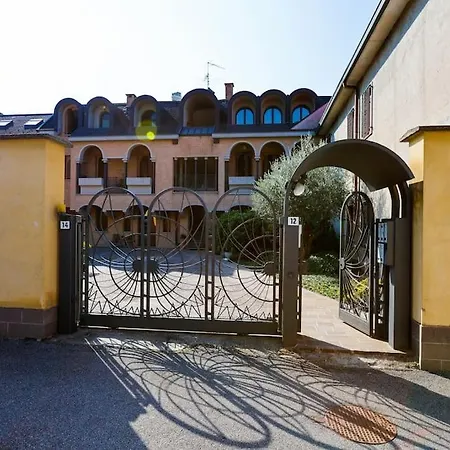 Prestigioso Appartamento Di 70Mq Vicino Milano Legnano Exterior photo